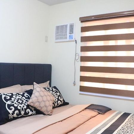 Anicia Guesthouse Rooms Paranaque City エクステリア 写真