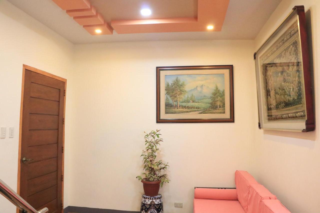 Anicia Guesthouse Rooms Paranaque City エクステリア 写真