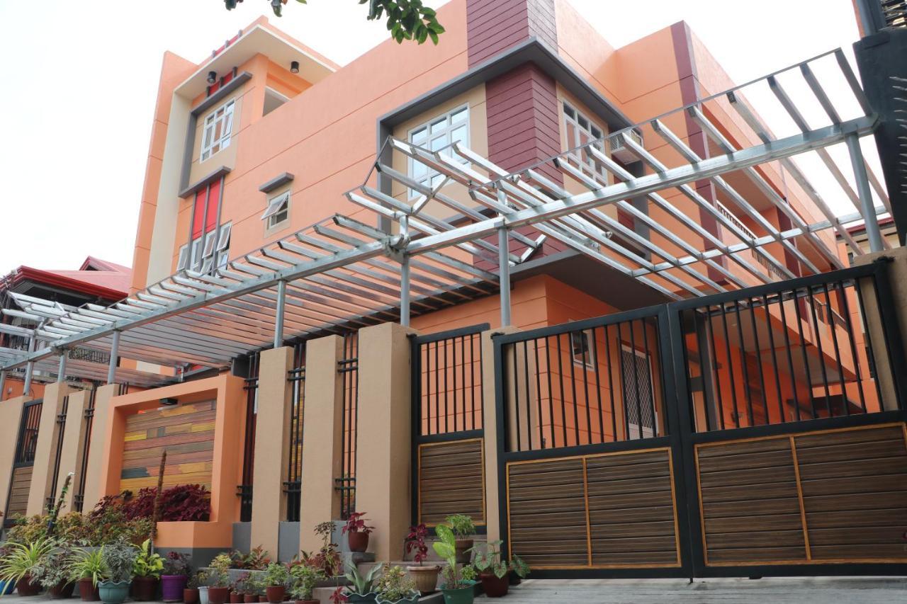 Anicia Guesthouse Rooms Paranaque City エクステリア 写真