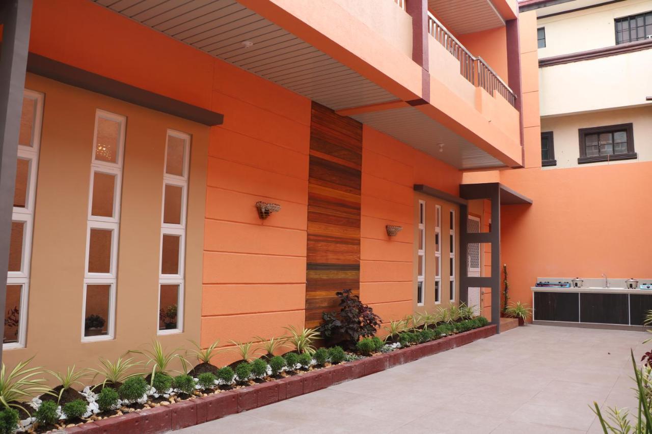 Anicia Guesthouse Rooms Paranaque City エクステリア 写真
