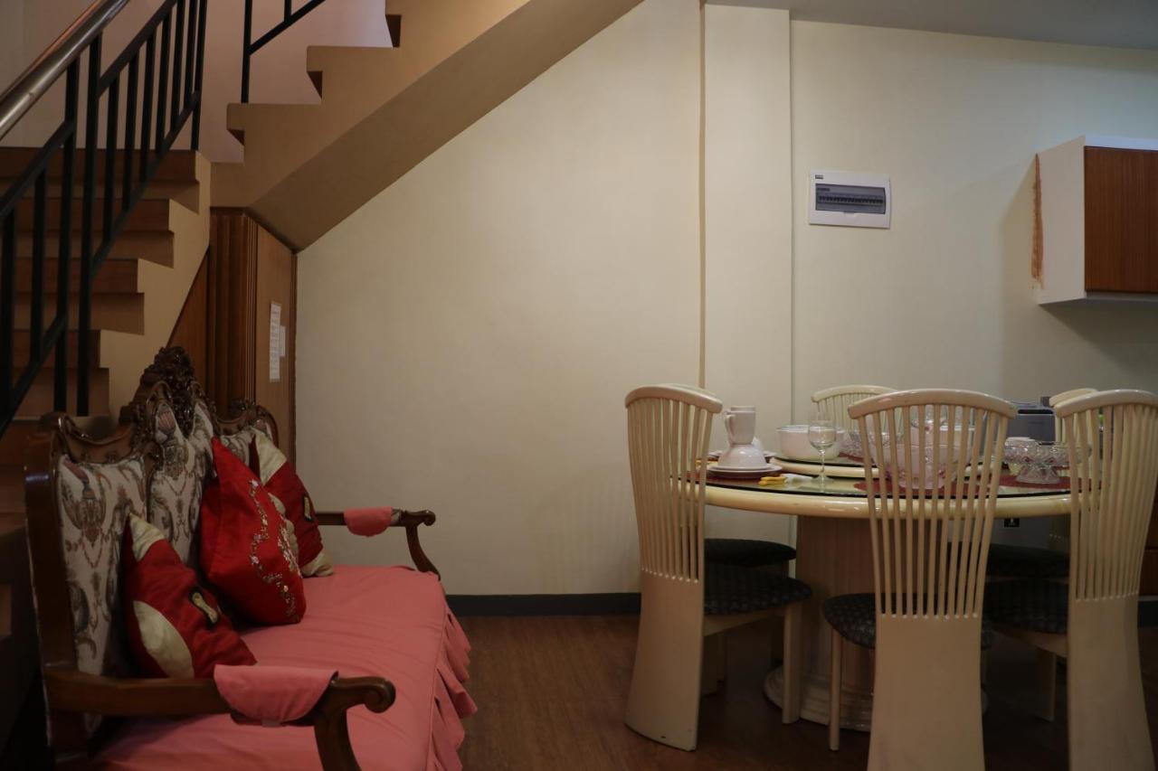Anicia Guesthouse Rooms Paranaque City エクステリア 写真